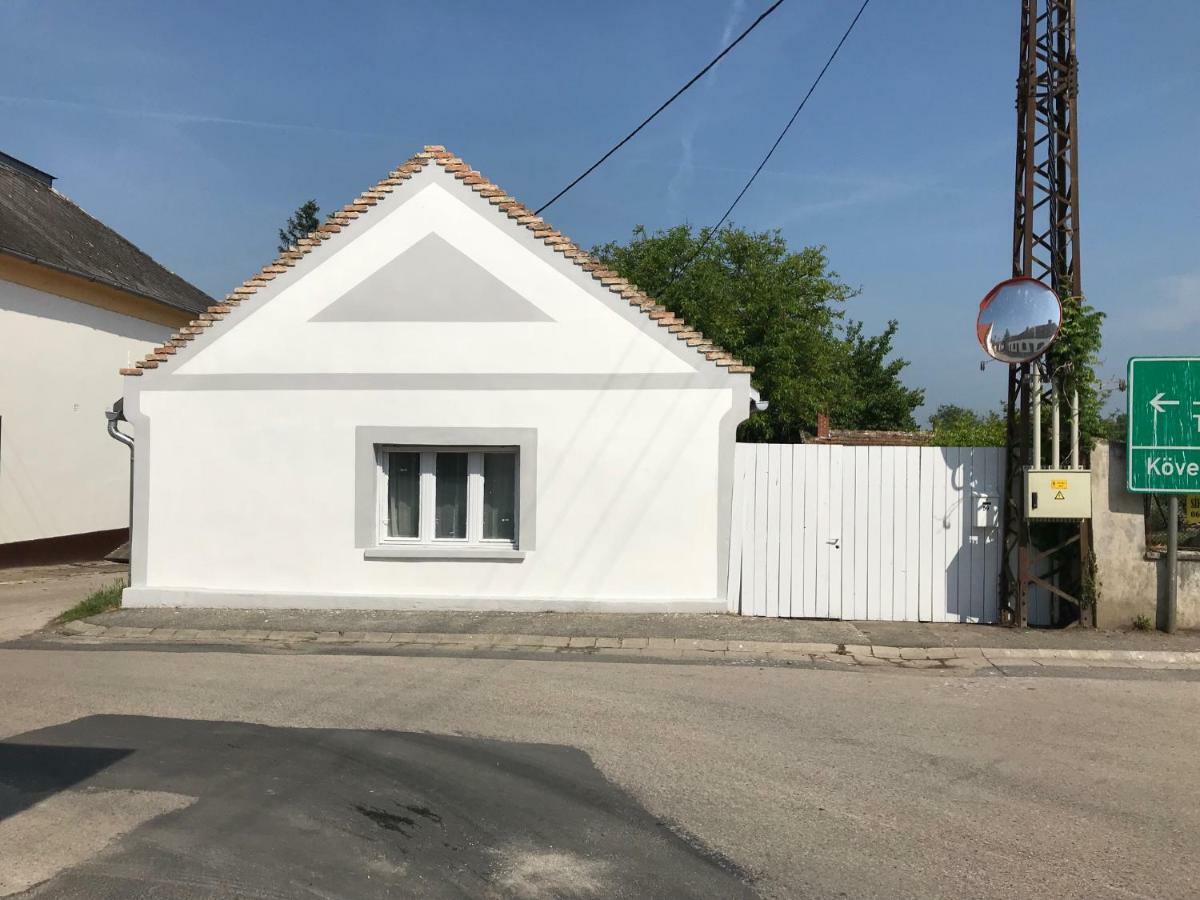 Golyashaz Apartman Kovagoors Exterior foto